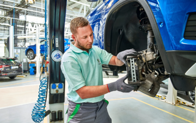 Škoda-mekaanikkoja / Wetteri Joensuu